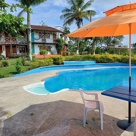 Finca Hotel Palmas Frente A Panaca Quimbaya Eksteriør bilde
